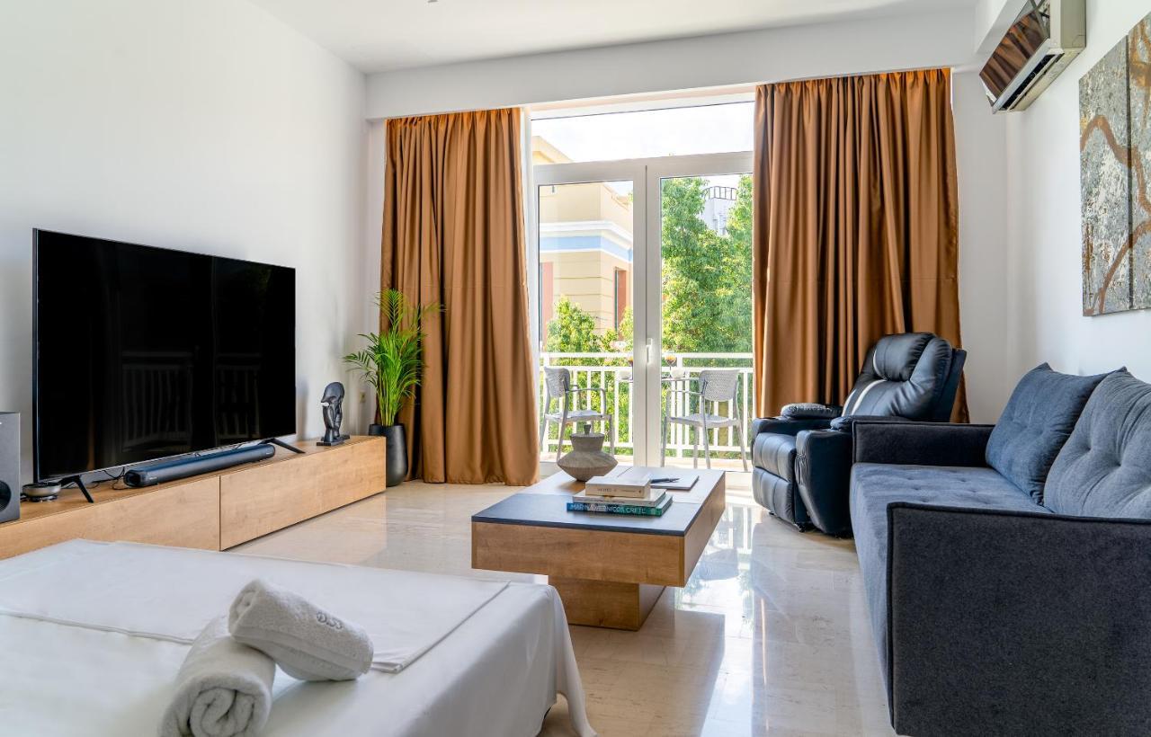 Luxury Suite In Downtown كاندية المظهر الخارجي الصورة