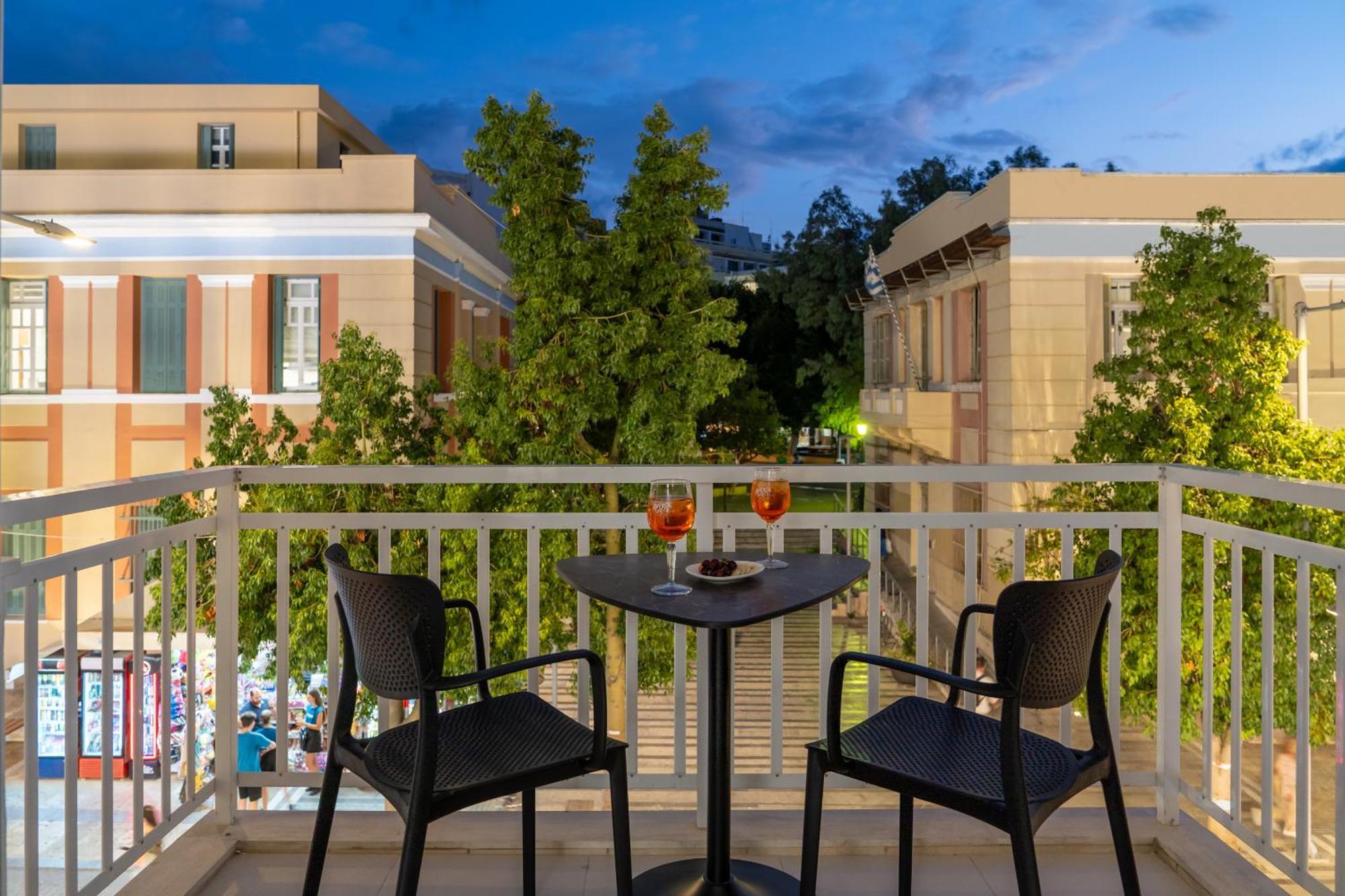 Luxury Suite In Downtown كاندية المظهر الخارجي الصورة