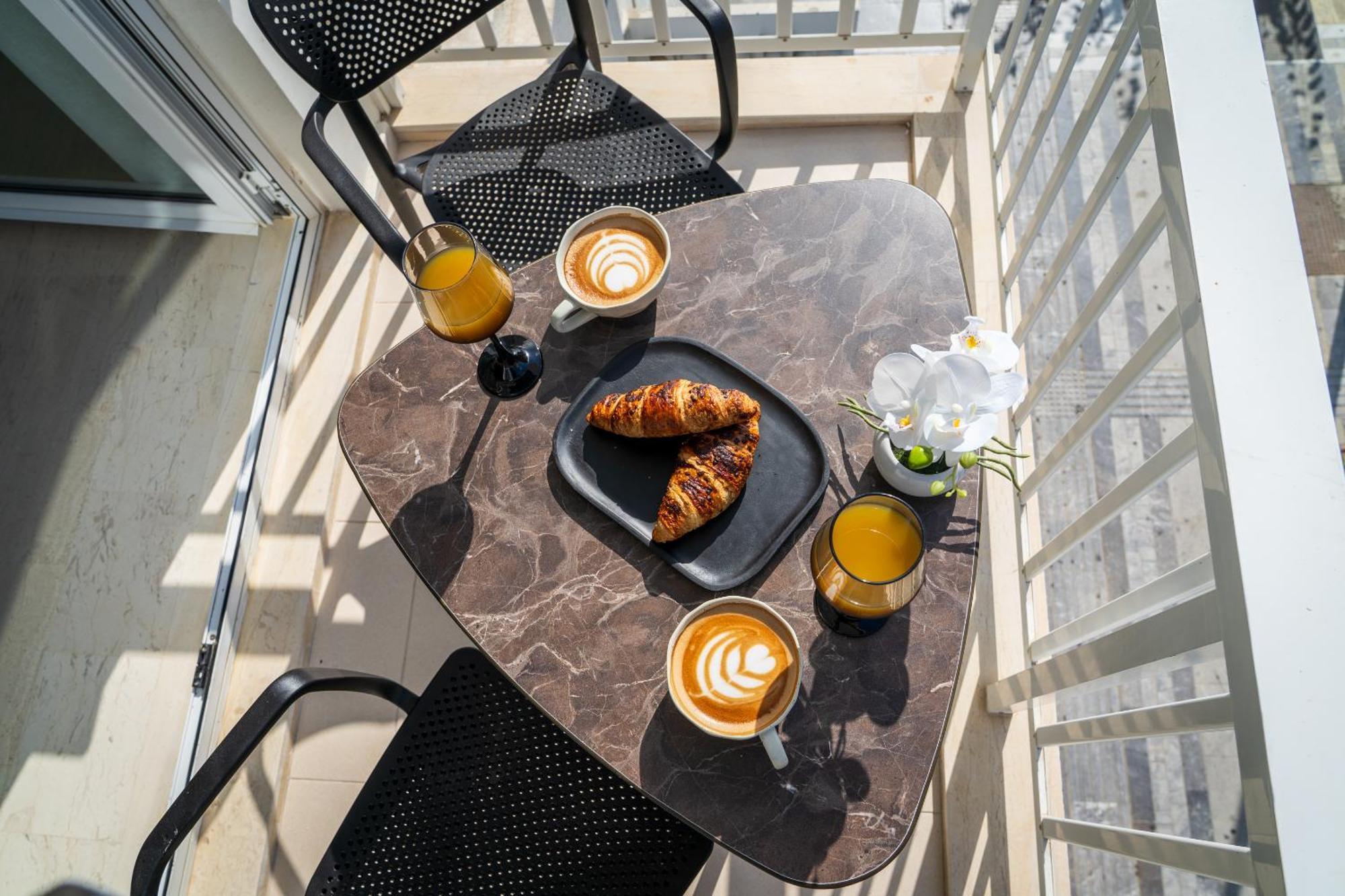 Luxury Suite In Downtown كاندية المظهر الخارجي الصورة